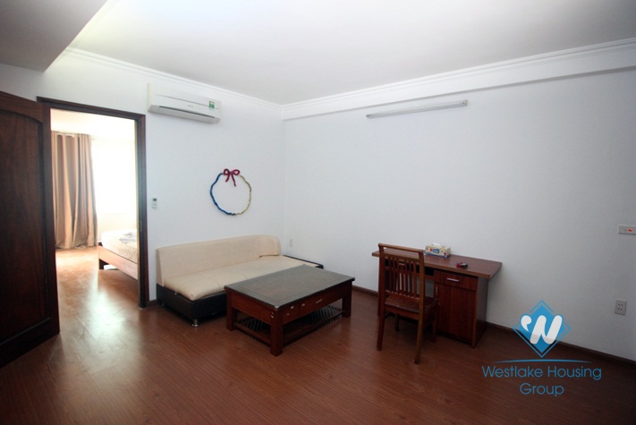 Budget apartment for lease in Tran Quoc Hoan, Ha Noi